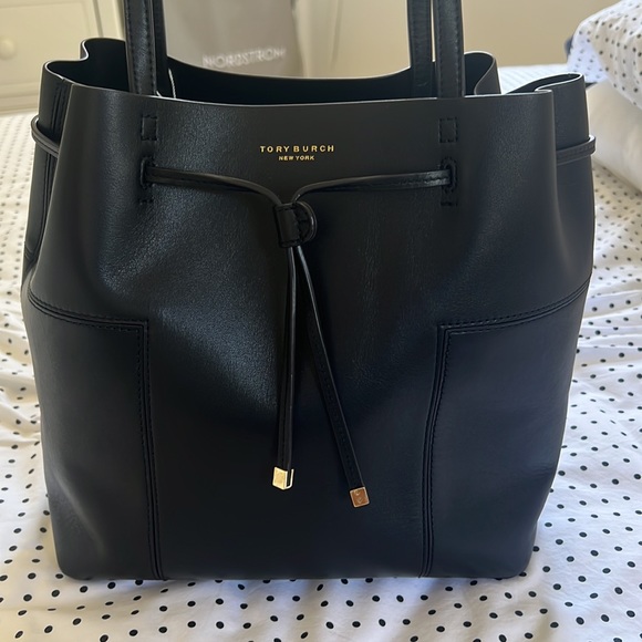 Tory Burch 'Block-T' Leather Drawstring in Black - Picture 2 of 9